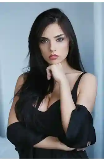 Experience Luxury with Premium Escort Services in Udham Singh Nagar