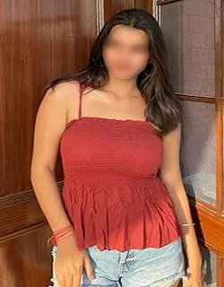 Experience Luxury with Pauri's Finest Escort Services
